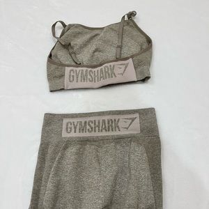 NWOT GYM SHARK SET